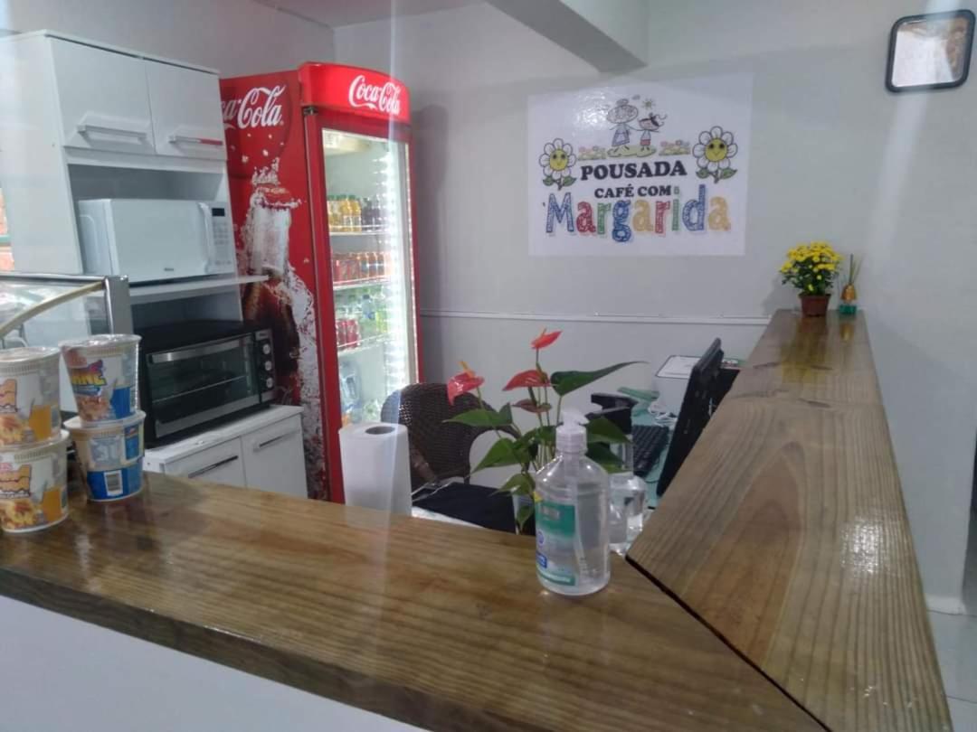 Pousada Cafe Com Margarida 150 Metros Do Mar Rua Do Calcadao Da Central Balneário Camboriú エクステリア 写真